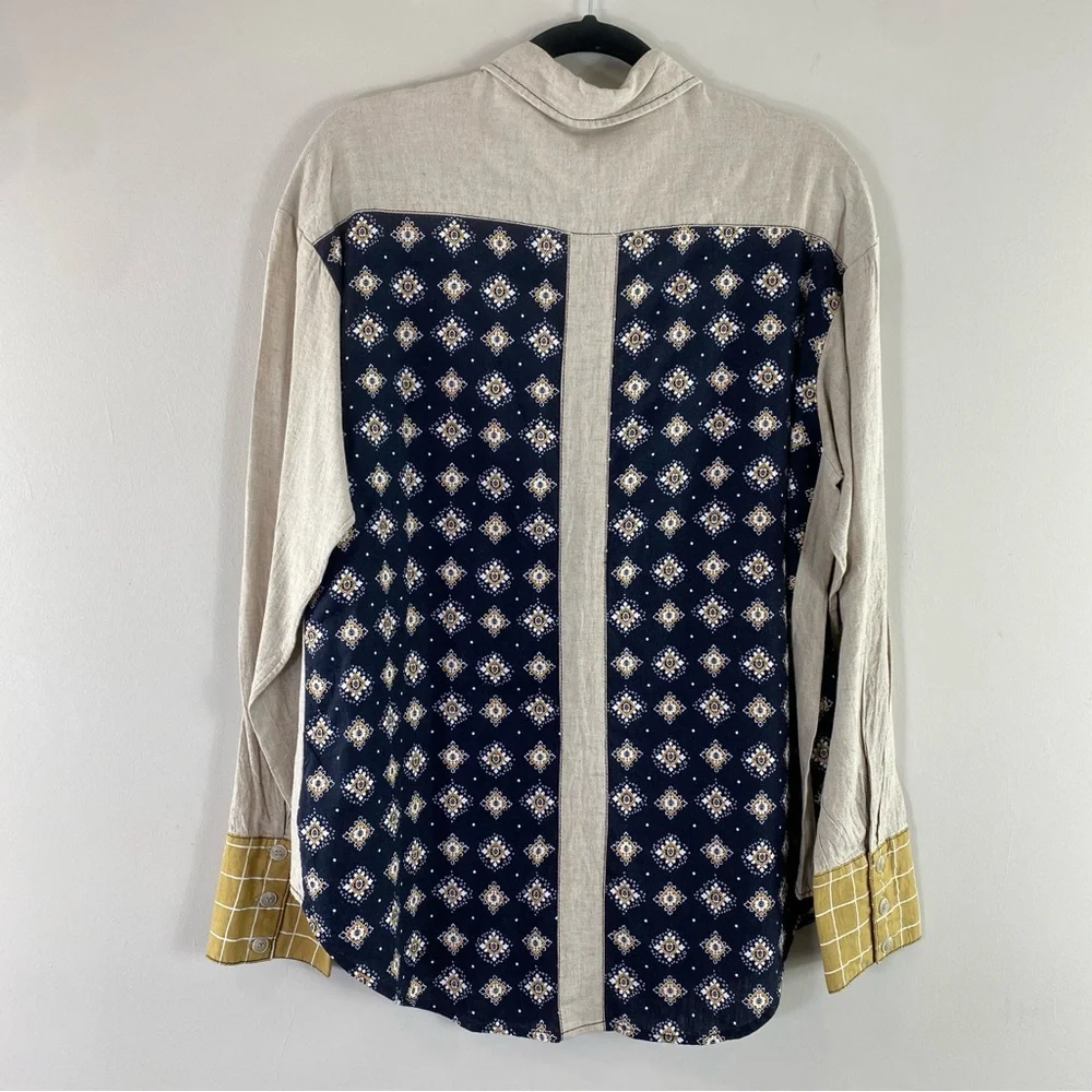 Free People We The Free Women’s Navy and Beige Patterned Button Down Shirt M - Picture 9 of 13